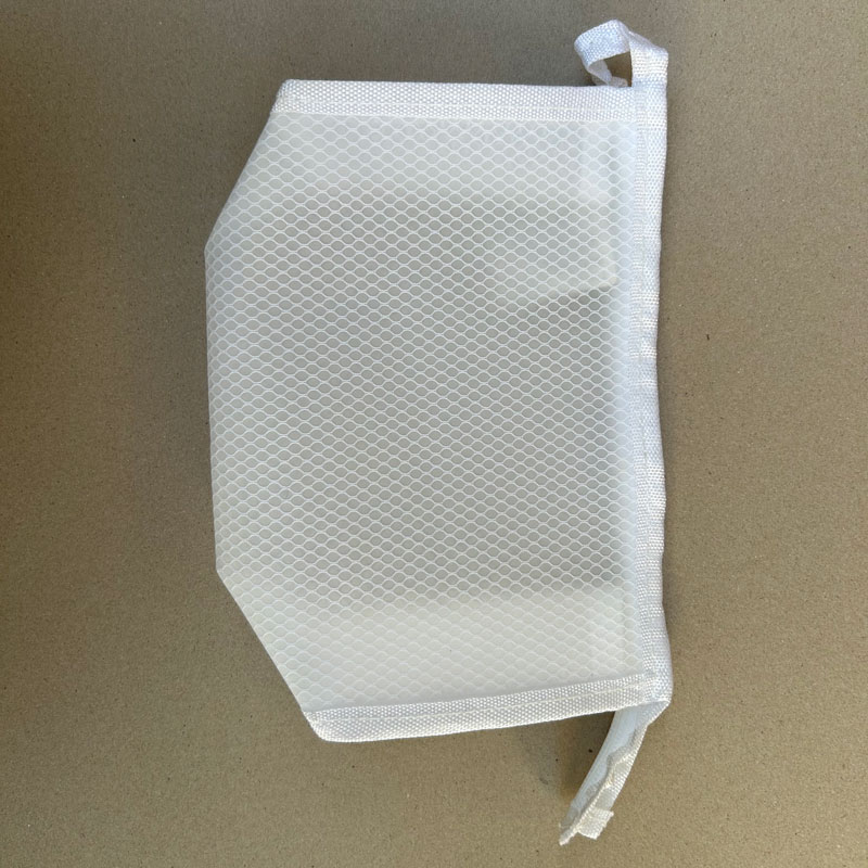 ວິທີການເຮັດຄວາມສະອາດຖົງເຄື່ອງສໍາອາງທີ່ຊັດເຈນ