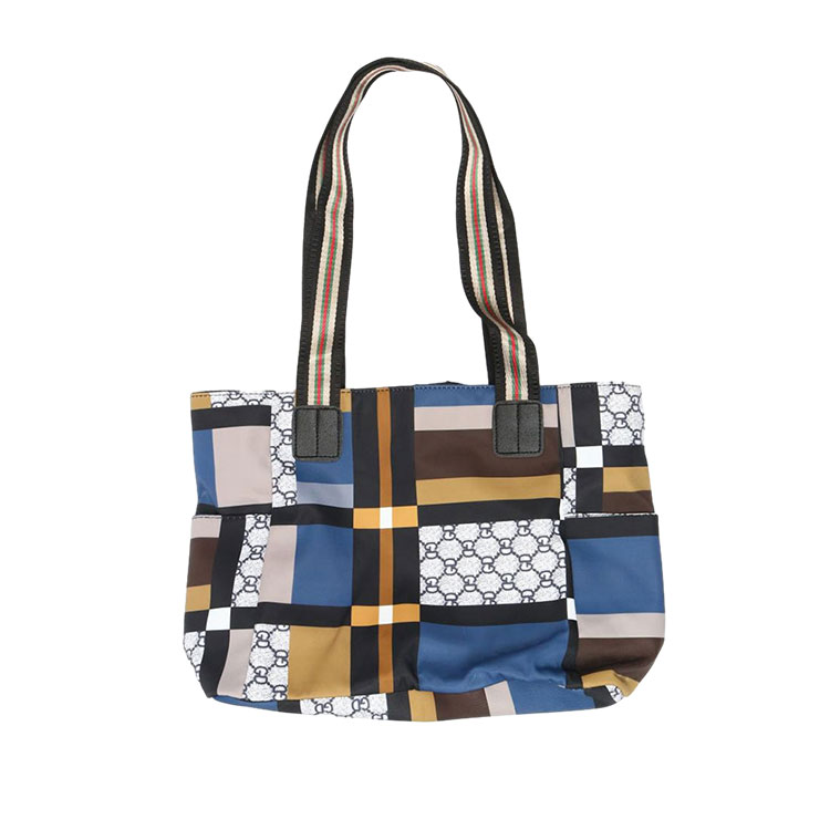 ຂໍ້ດີຂອງກະເປົາເດີນທາງຂະຫນາດໃຫຍ່ແມ່ນຫຍັງ